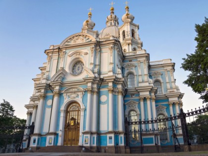 Фото: памятники архитектуры, храмы и культовые сооружения, монастыри, другие места, Смольный монастырь, Санкт-Петербург