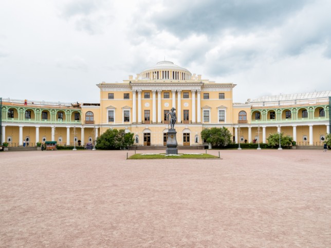 Павловские замки фото