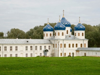 Фото: памятники архитектуры, храмы и культовые сооружения, монастыри, другие места, Свято-Юрьев монастырь, Великий Новгород