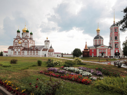 Фото: памятники архитектуры, храмы и культовые сооружения, монастыри, другие места, Троице-Сергиев монастырь, Ростов Великий